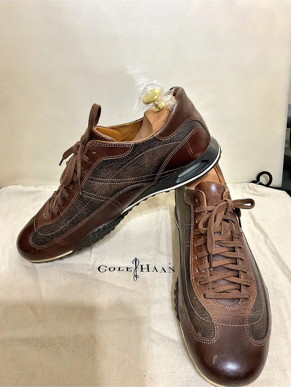Cole Haan men’s shoes Brown Lace-Up Sneakers